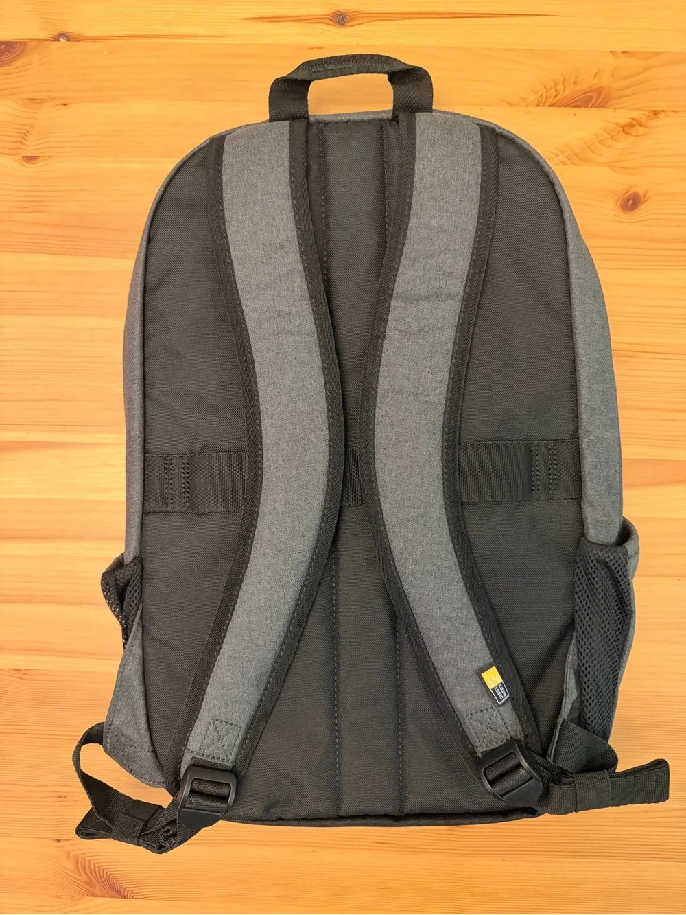 Case Logic versatile charcoal